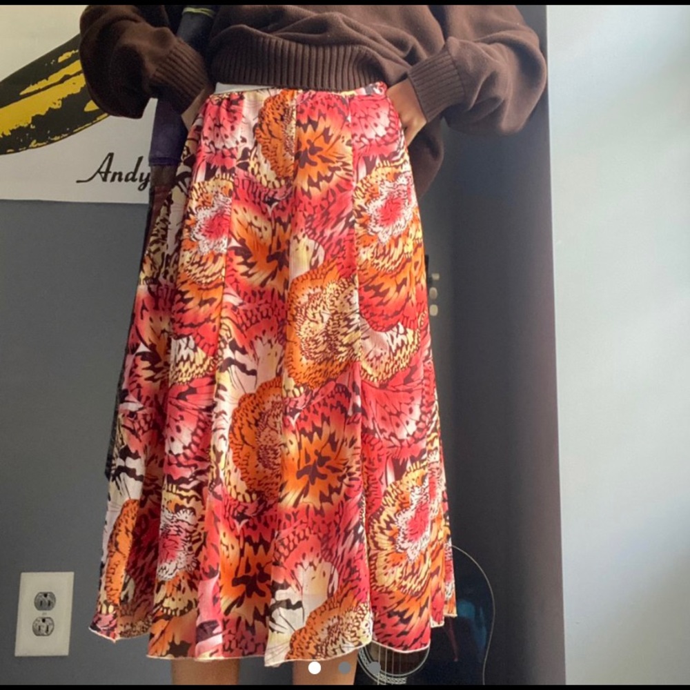 red orange white flowy floral midi skirt